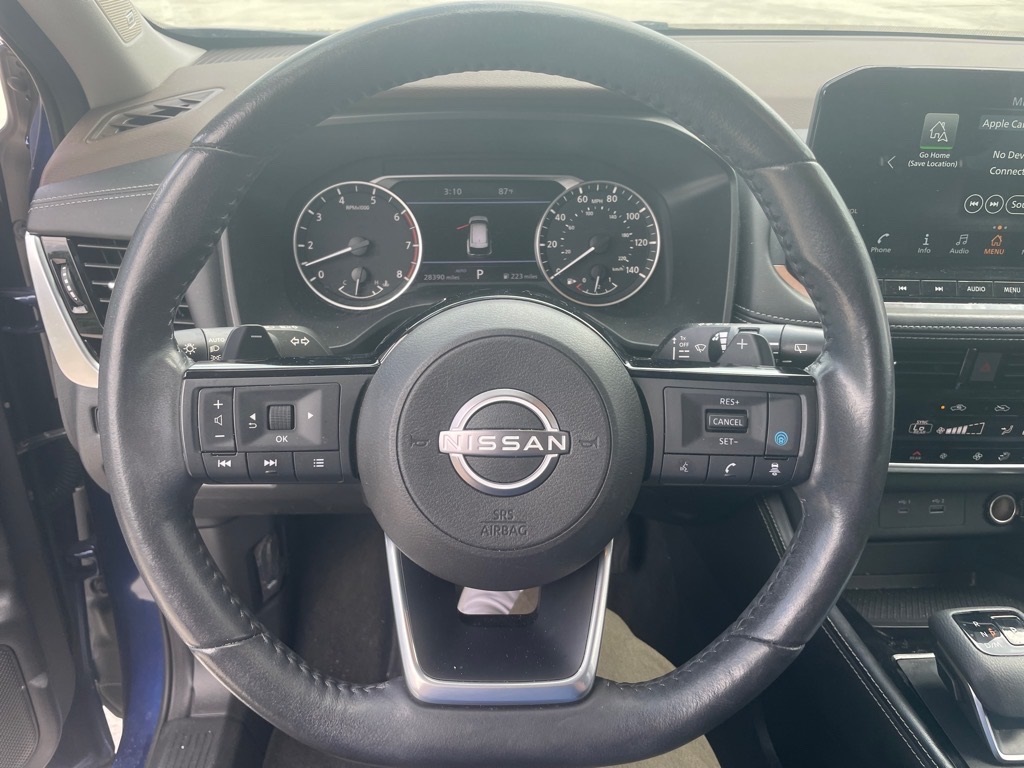 2023 Nissan Rogue SL Image 14 of 24