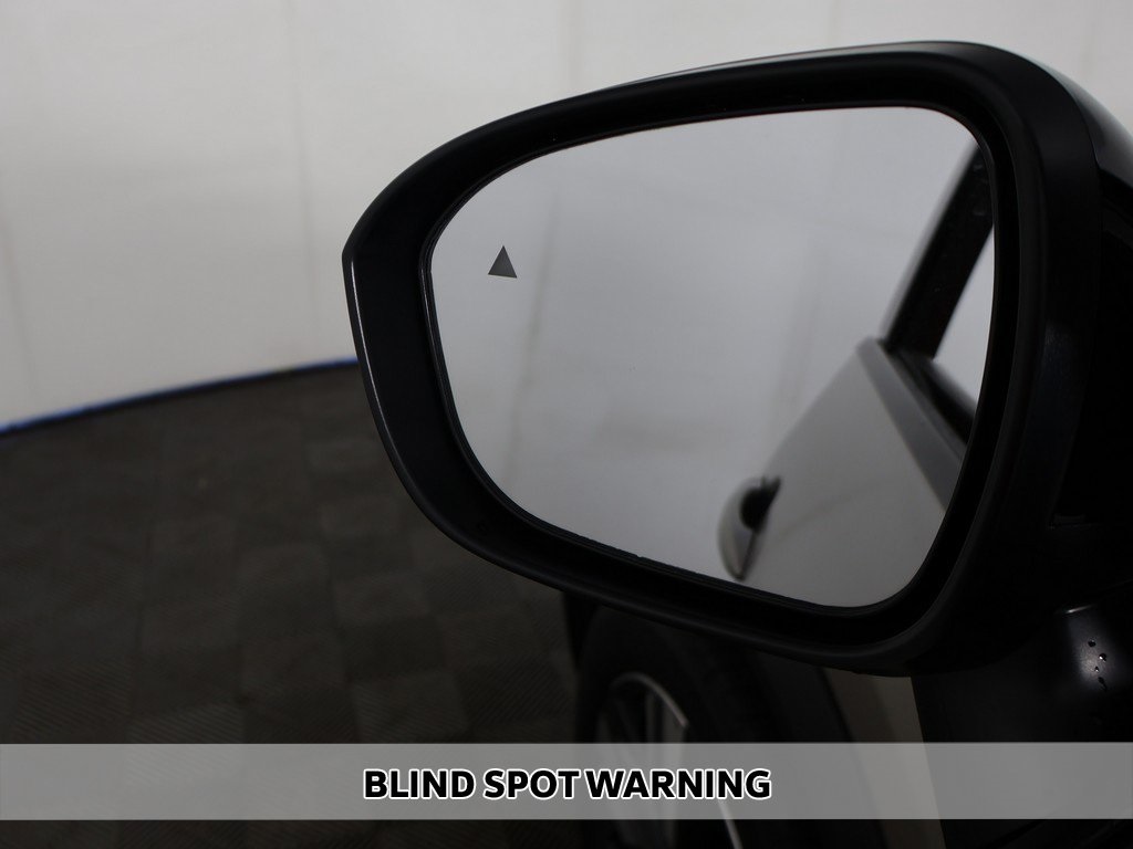 2023 Nissan Rogue SL Image 38 of 54