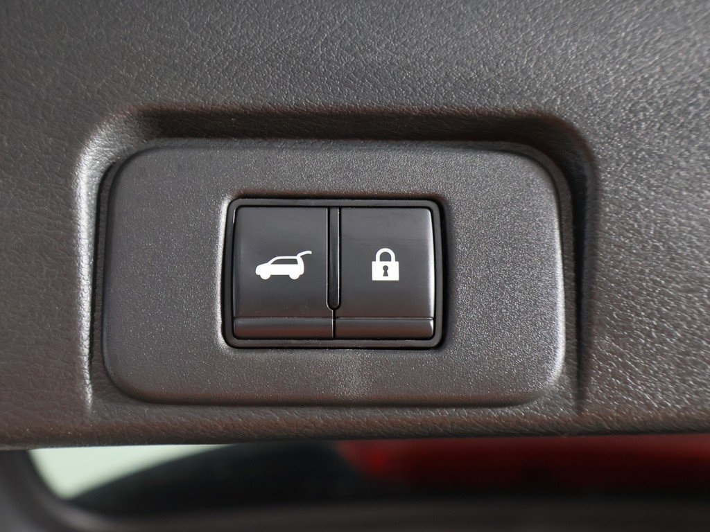 2023 Nissan Rogue SL Image 33 of 54