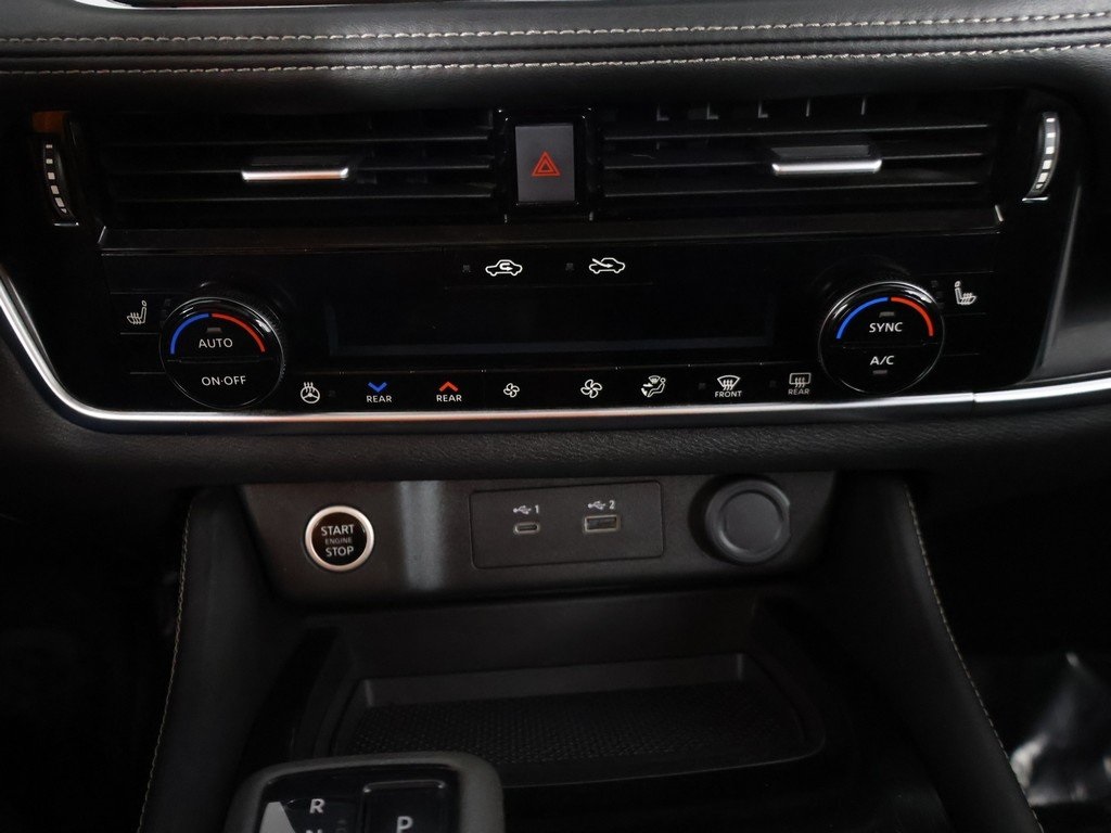 2023 Nissan Rogue SL Image 50 of 54