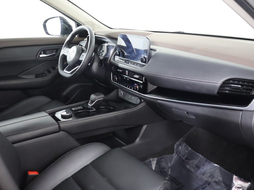 2023 Nissan Rogue SL Image 19 of 54