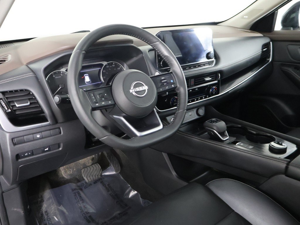 2023 Nissan Rogue SL Image 18 of 54