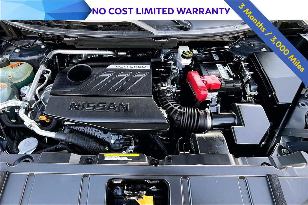 2023 Nissan Rogue SV Image 7 of 33