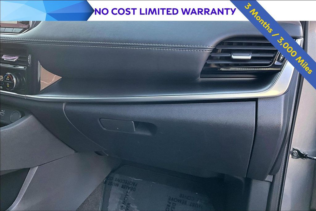 2023 Nissan Rogue SV Image 31 of 33