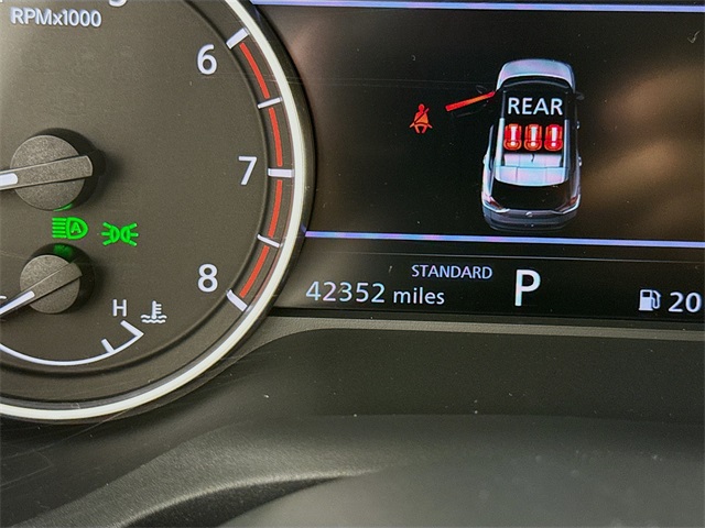 2023 Nissan Rogue SV Image 23 of 34