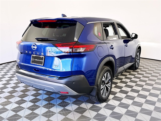2023 Nissan Rogue SV Image 4 of 34