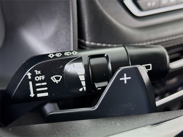 2023 Nissan Rogue SV Image 26 of 34