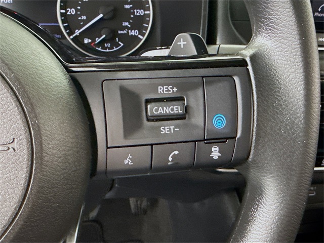 2023 Nissan Rogue SV Image 31 of 34