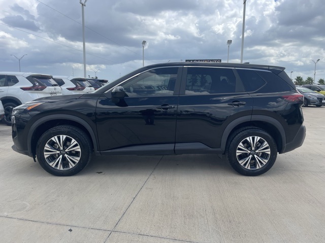 Vehicle image 5 of 21