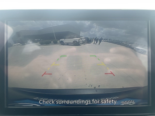 Vehicle image 15 of 21