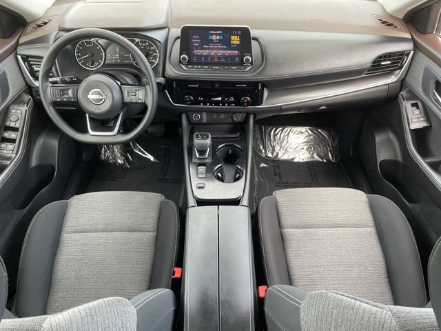 2023 Nissan Rogue SV Image 15 of 31