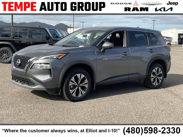 2023 Nissan Rogue SV Image 2 of 31