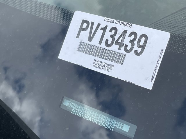 2023 Nissan Rogue SV Image 27 of 31