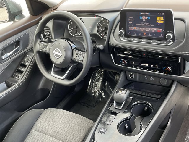 2023 Nissan Rogue SV Image 17 of 31