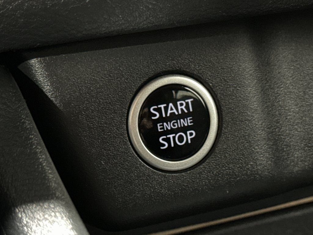 Vehicle image 43 of 44