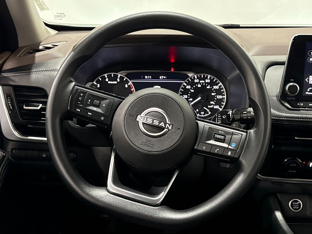 Vehicle image 9 of 44