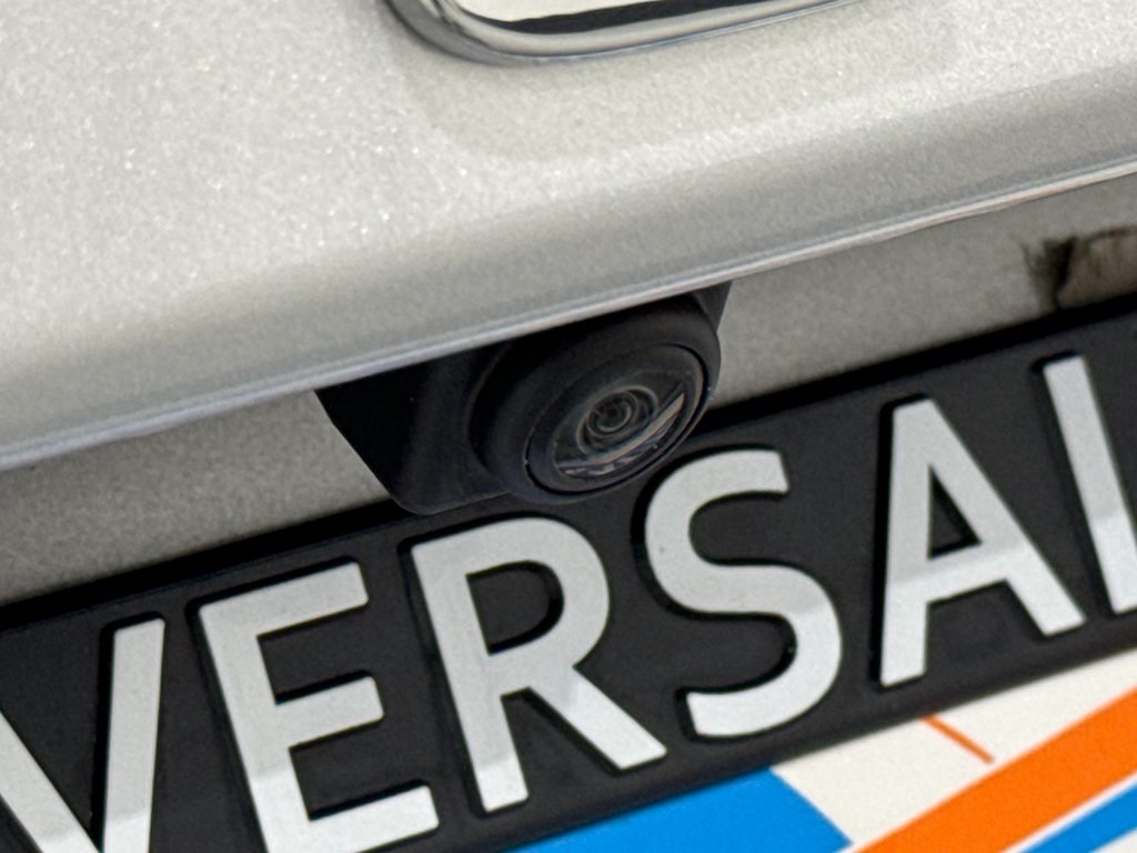 Vehicle image 29 of 44