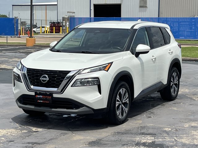 2023 Nissan Rogue SV Image 1 of 29