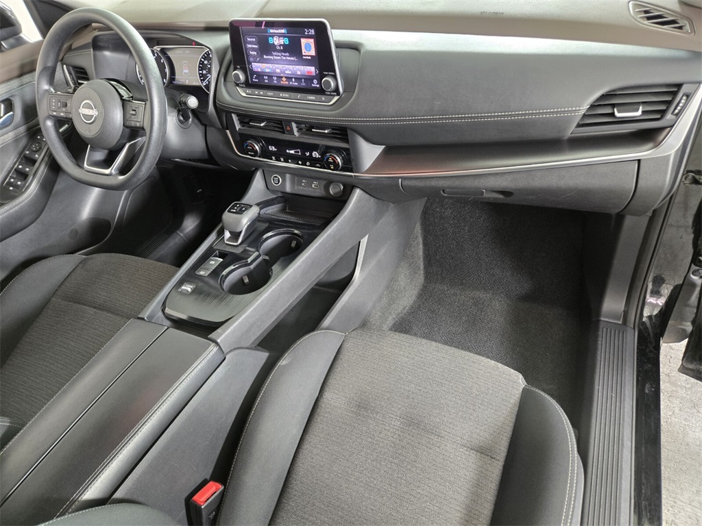 Vehicle image 19 of 32