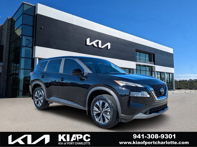 2023 Nissan Rogue SV Image 4 of 36