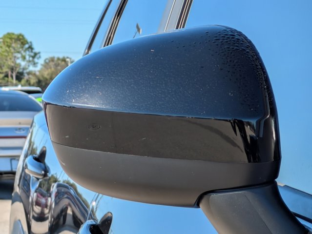 2023 Nissan Rogue SV Image 15 of 36