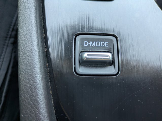 2023 Nissan Rogue SV Image 26 of 36