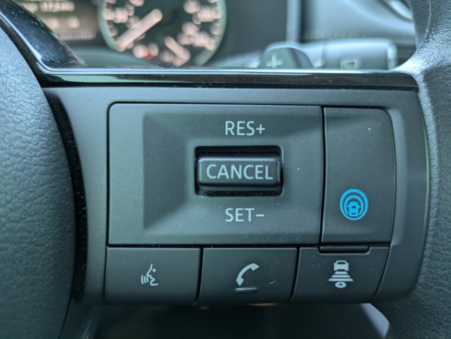 2023 Nissan Rogue SV Image 31 of 36