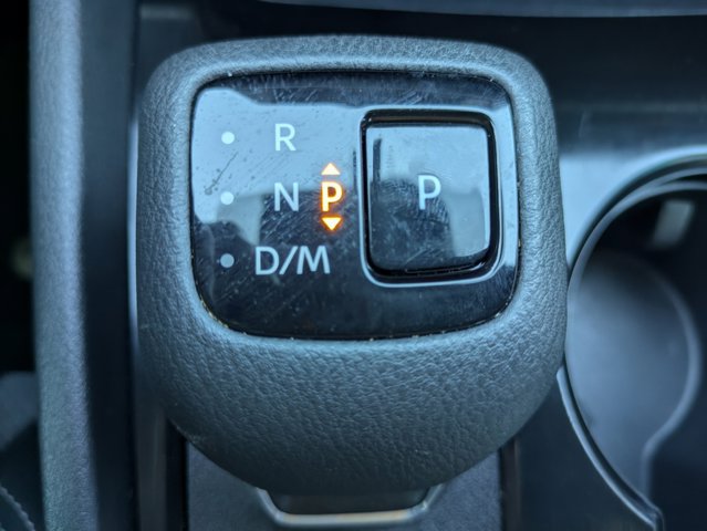 2023 Nissan Rogue SV Image 28 of 36