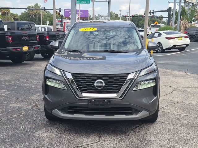 2023 Nissan Rogue SV Image 2 of 30