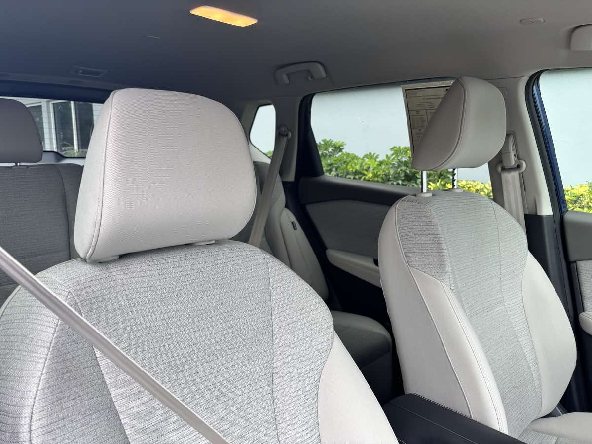 Vehicle image 9 of 33