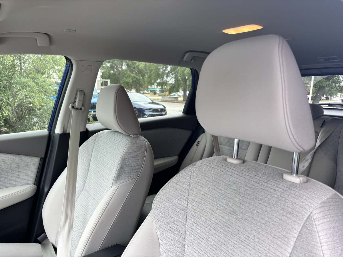 Vehicle image 26 of 33