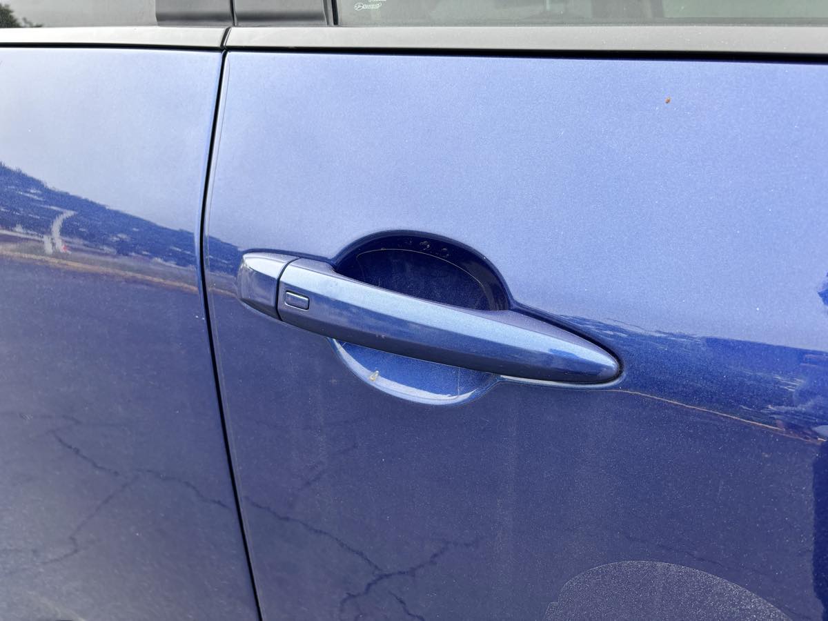 Vehicle image 5 of 33