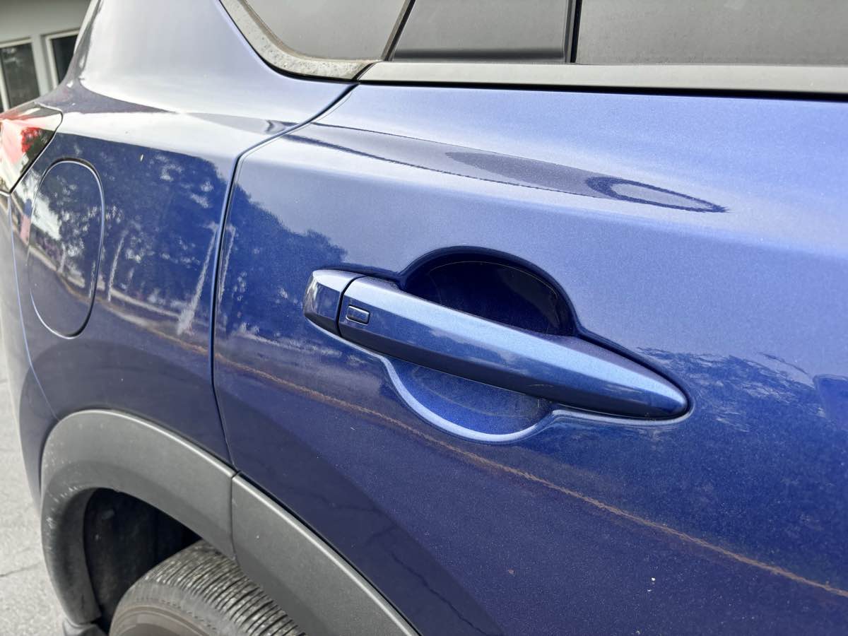 Vehicle image 6 of 33