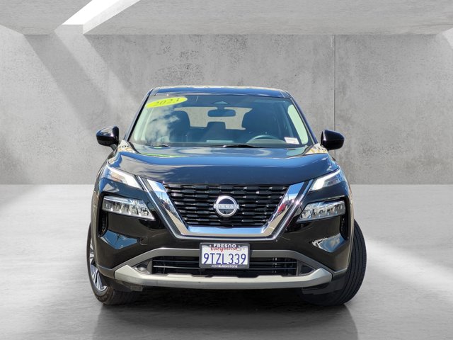 2023 Nissan Rogue SV Image 2 of 27