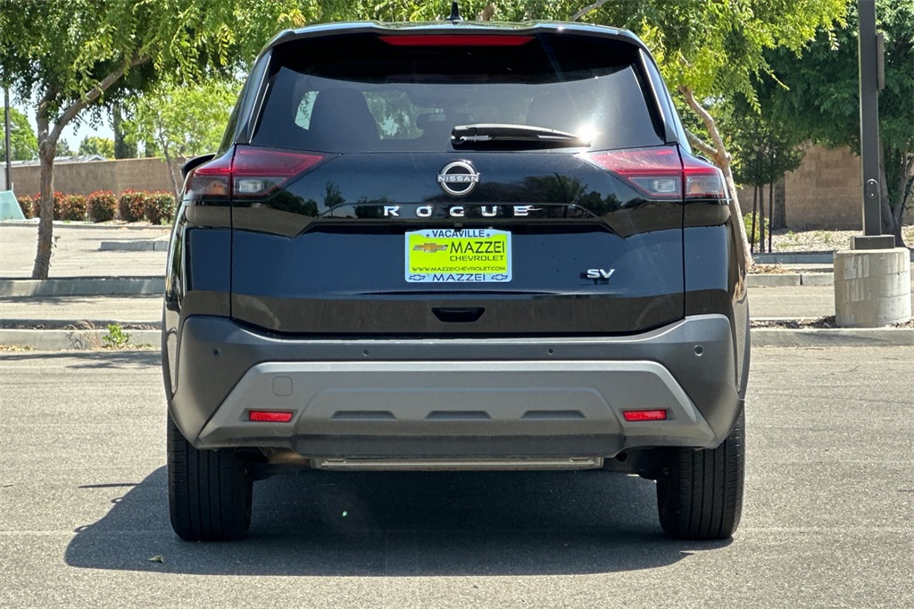 2023 Nissan Rogue SV Image 7 of 48