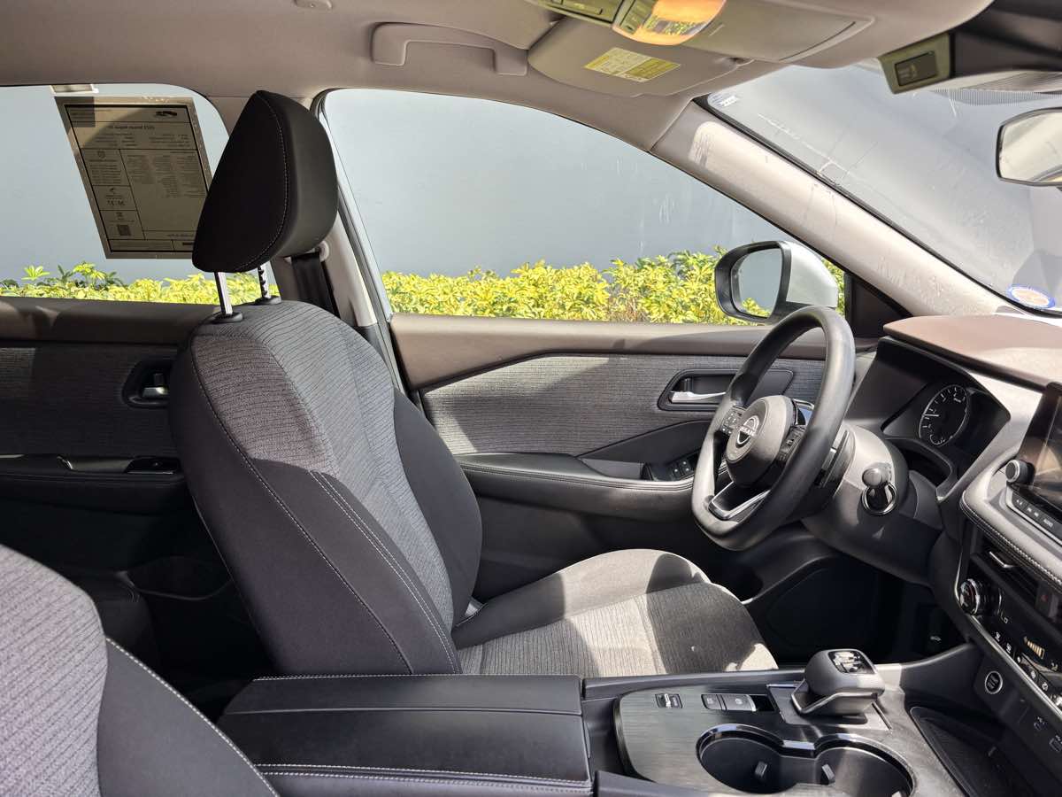 Vehicle image 6 of 25