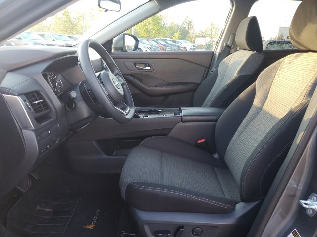 Vehicle image 25 of 33