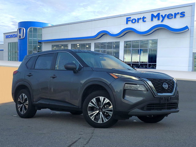 Vehicle image 10 of 33