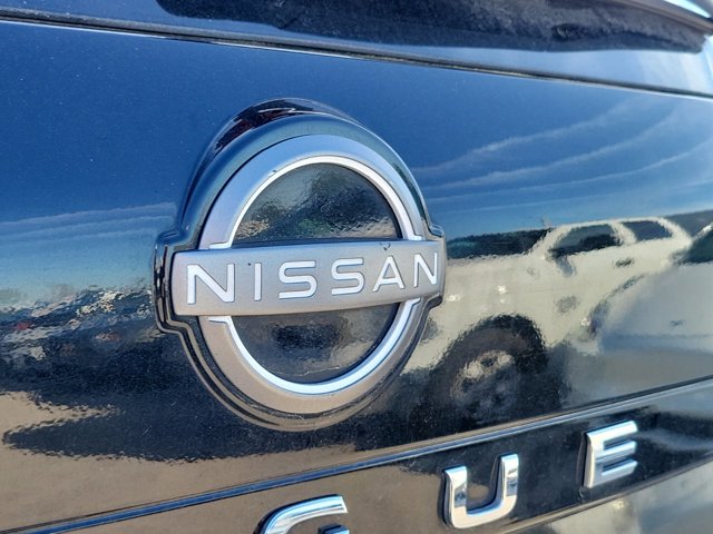 Vehicle image 11 of 31