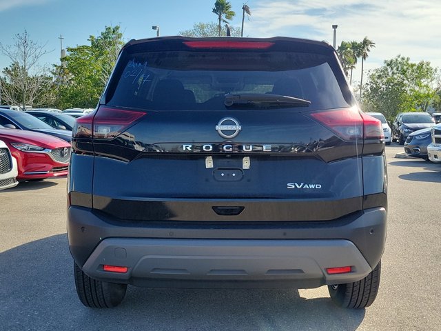 Vehicle image 4 of 31