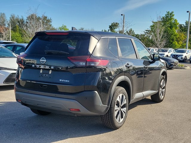 Vehicle image 2 of 31