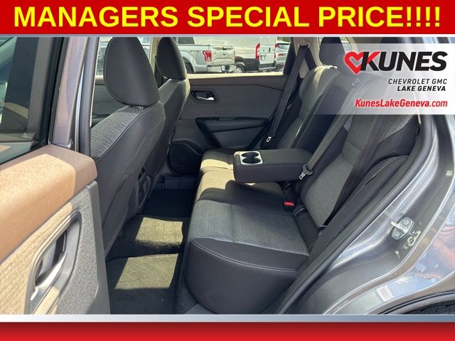 Vehicle image 12 of 41