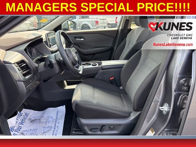 Vehicle image 13 of 41