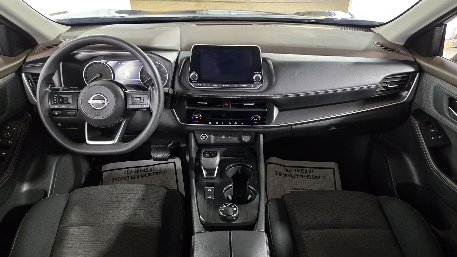 2023 Nissan Rogue SV Image 23 of 32