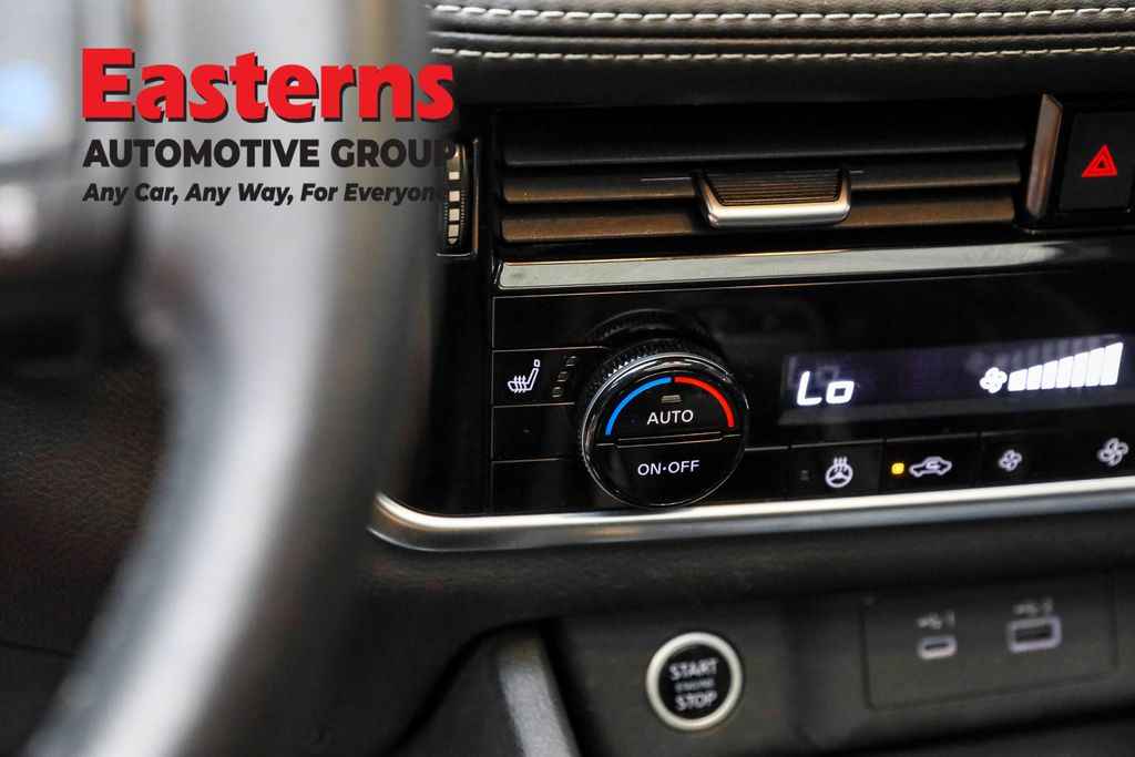 2023 Nissan Rogue SV Image 65 of 67