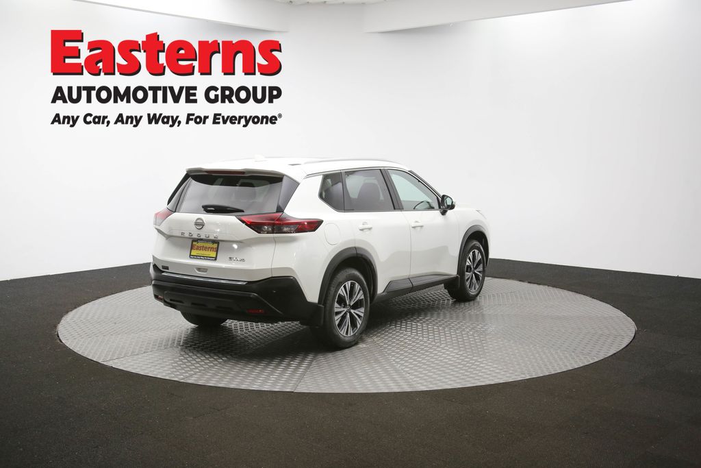 2023 Nissan Rogue SV Image 21 of 67