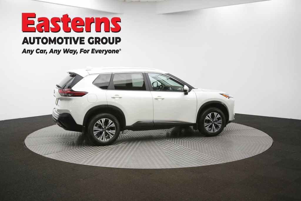 2023 Nissan Rogue SV Image 24 of 67