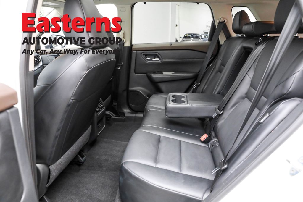 2023 Nissan Rogue SV Image 45 of 67