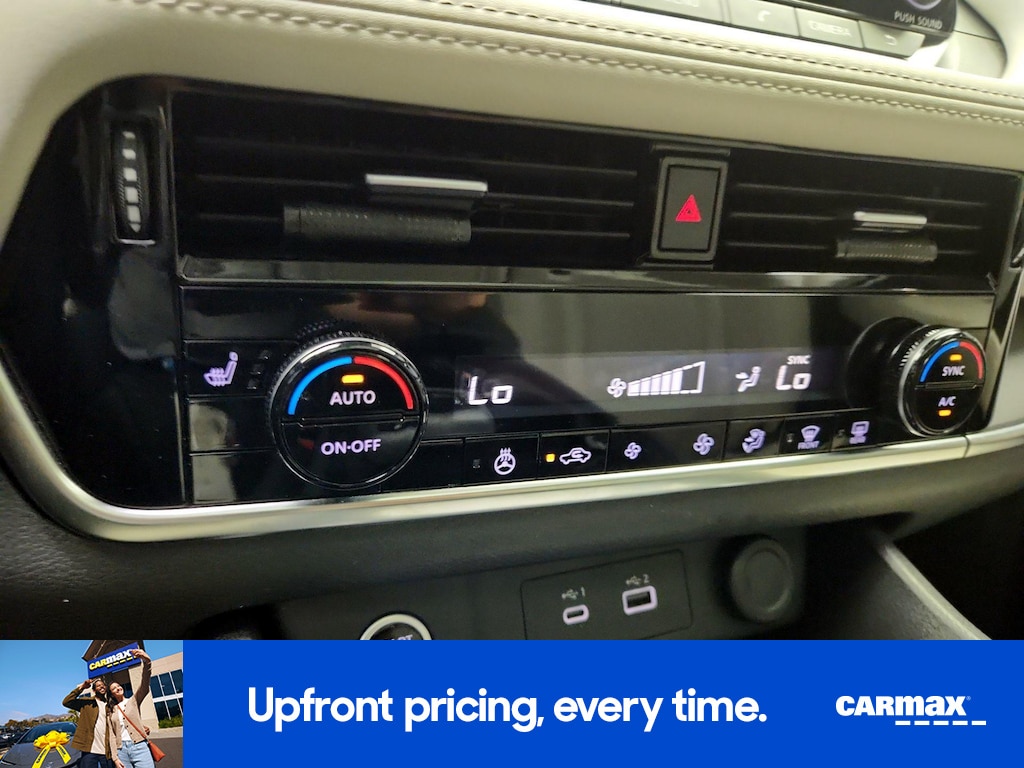 2023 Nissan Rogue SV Image 17 of 26