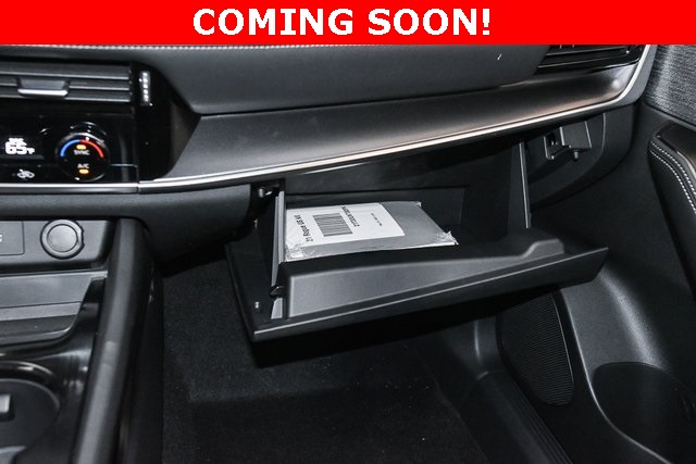 2023 Nissan Rogue SV Image 37 of 38